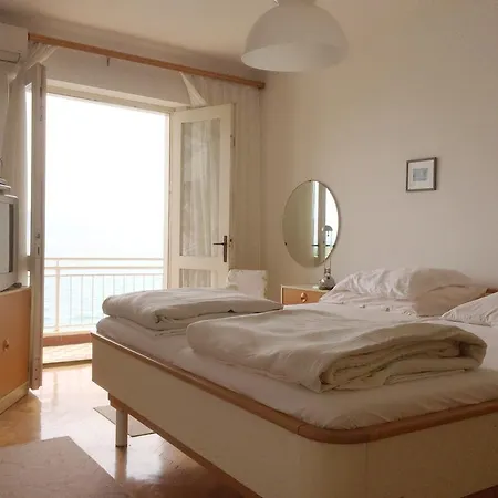First Row Gradac Apartment