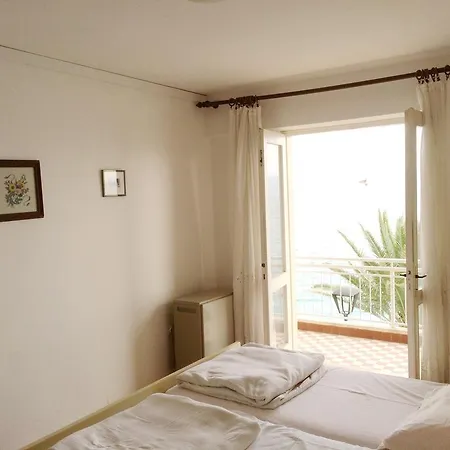 Apartment First Row Gradac